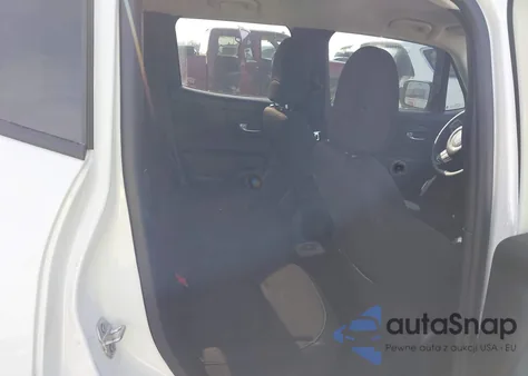 2022 Jeep Renegade Latitude 4X4 из США, поврежденный, VIN ZACNJDB14NPN79668